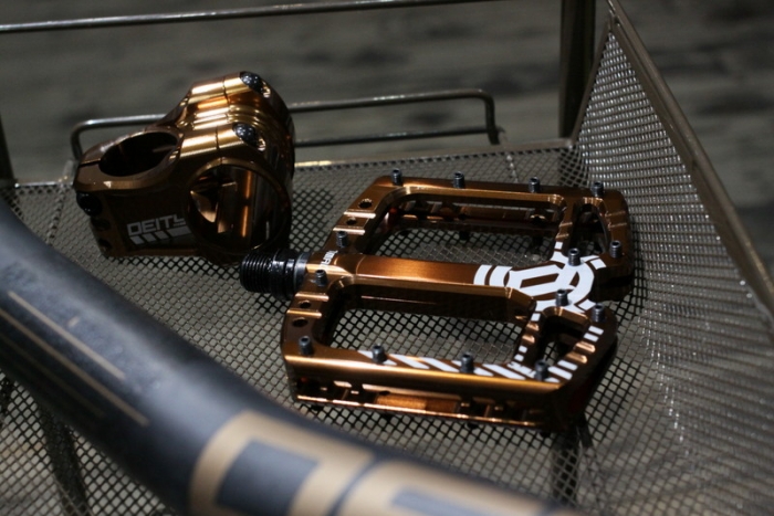 予約承り中 新作 DEITY COMPONENTS｜NEWS｜WHITE LINE BICYCLE